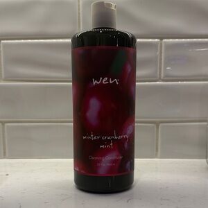 WEN Winter Cranberry Mint Conditioner.